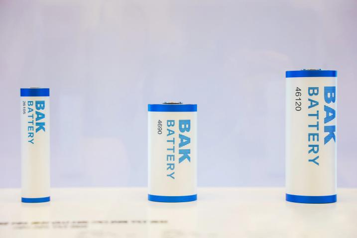 大圓柱(zhù)電池後(hòu)來居上(shàng)？2030年全球(qiú)車用需(xu)求将達(dá)1125GWh